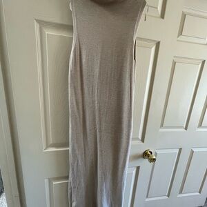 Zara Sleeveless midi sweater Dress